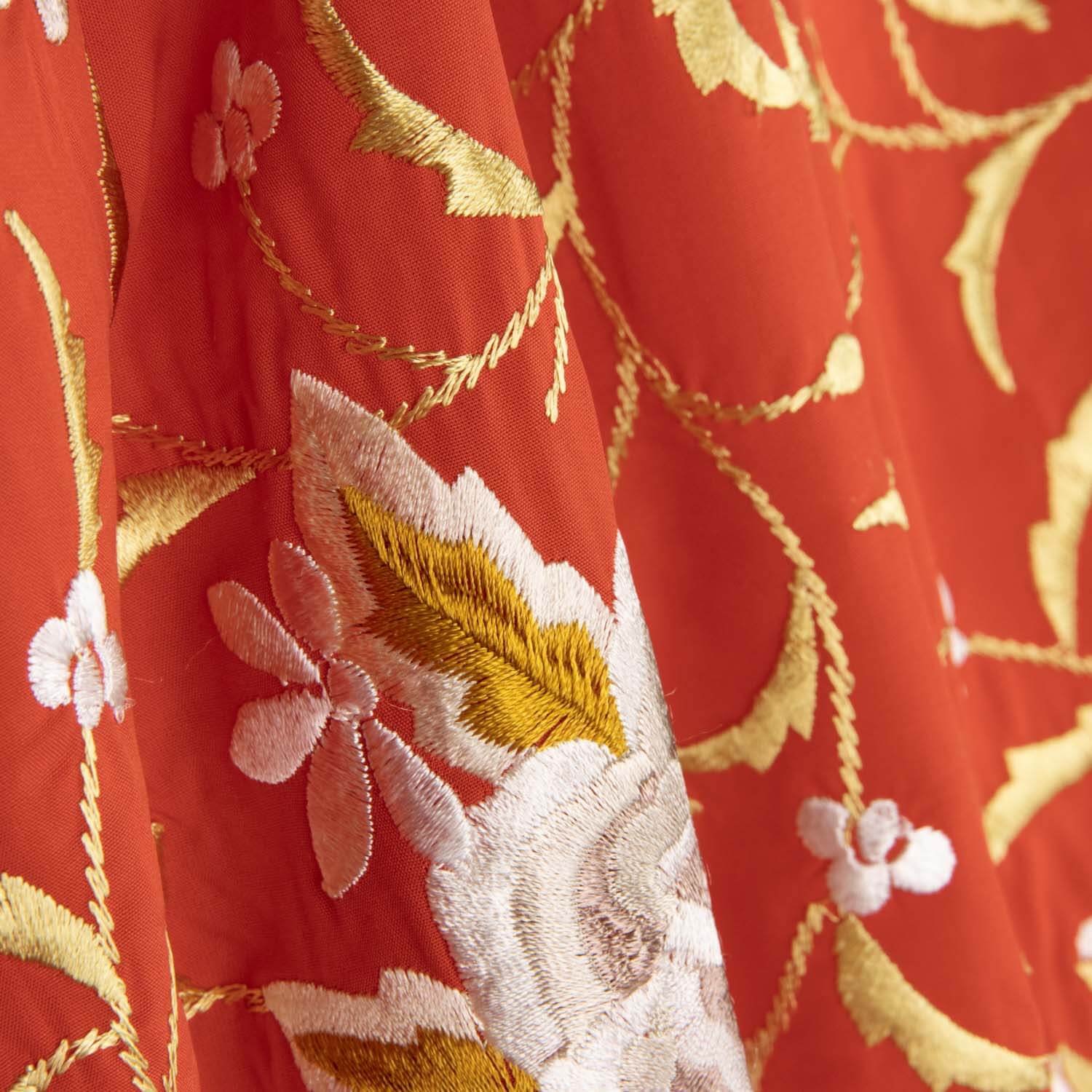 Roter Schal mit Tencel-Stickerei - Ribes y Casals