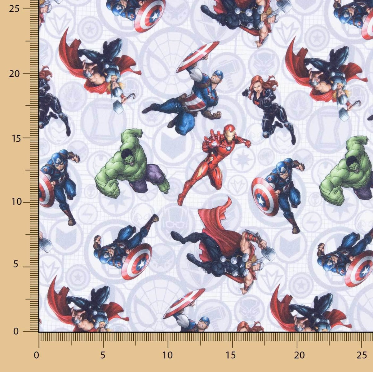 Popeline-Stoffreste mit Avengers-Lizenz – verschiedene Maße, Breite 140 cm - Ribes y Casals