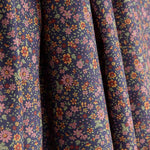 Popeline Baumwolle Floral Liberty Popeline Marine Hintergrund - Ribes y Casals