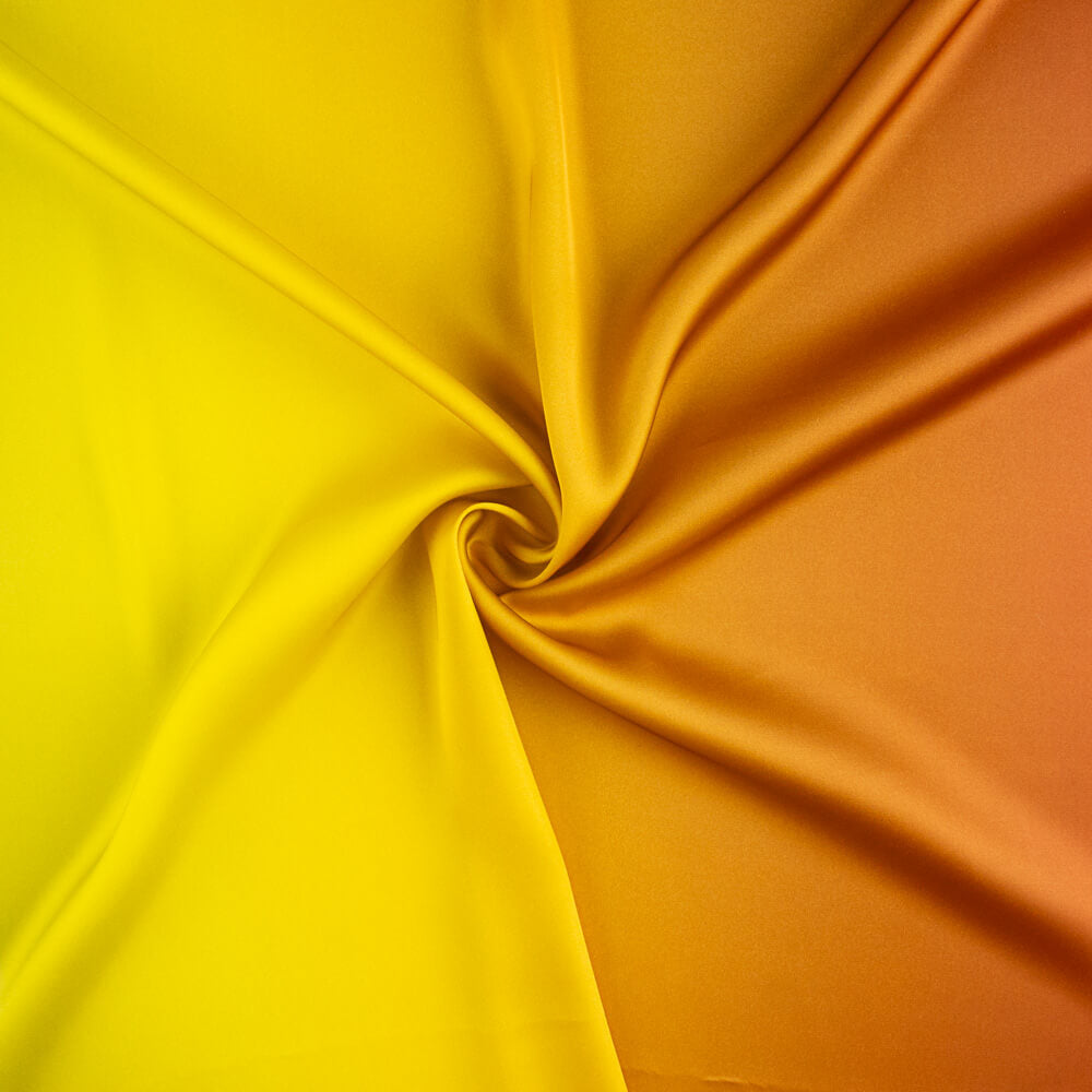 Kalkfarbener Satin mit Regenbogenmuster - Ribes y Casals