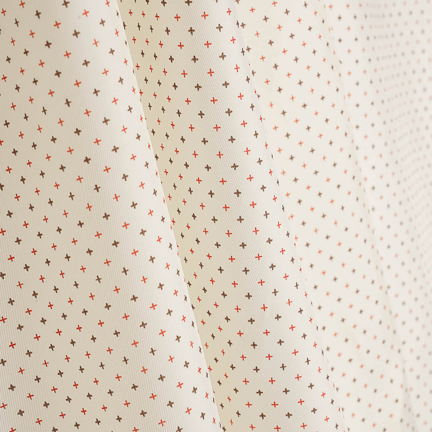Polyester-Futterstoff-Reststücke – Rotes Kreuz – verschiedene Maße x Breite 140 cm - Ribes y Casals