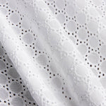 Swiss White Geometrische Stickerei Naturweiß - Ribes y Casals