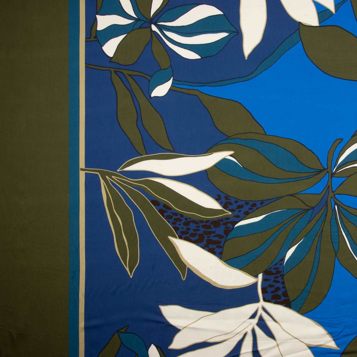 Viskose-Satin-Reststück Tropical Night – Verschiedene Maße x Breite 150 cm - Ribes y Casals