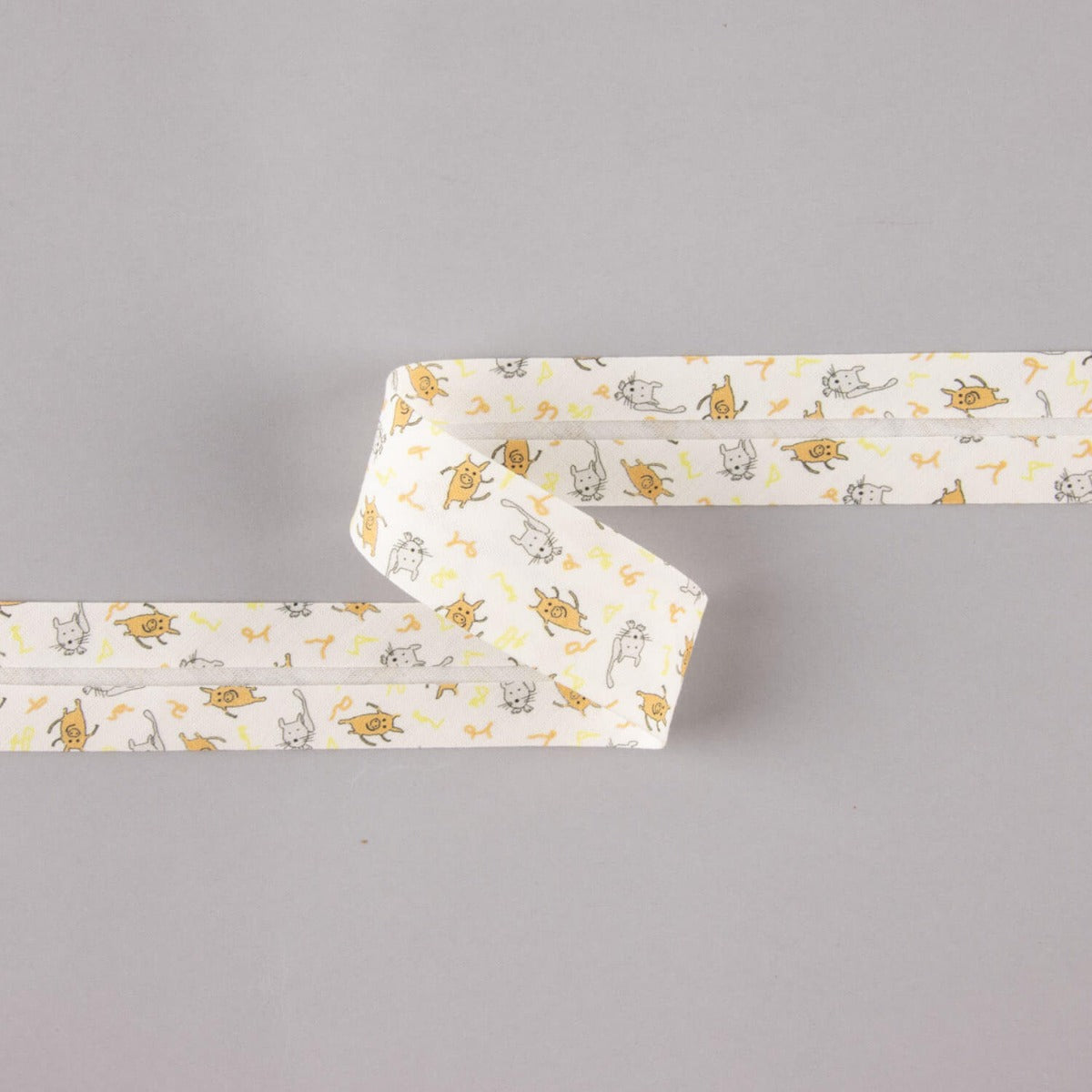 Bias Tape Schweine und Katzen Orange-Grau 18 mm - Ribes y Casals