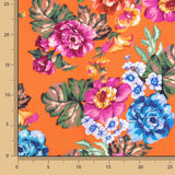 Bedruckte Viskose mit Gartenblumen-Muster von Coralia - Ribes y Casals