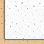 Baumwoll-Musselin-Reststück „Blaue Monde und Sterne“ – verschiedene Maße x Breite 140 cm - Ribes y Casals