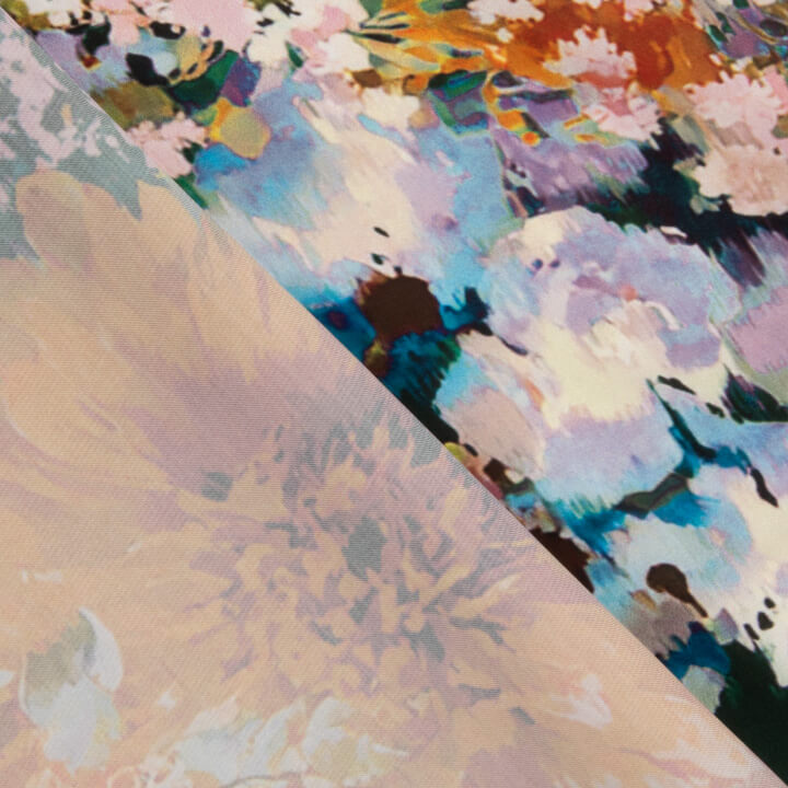 Satin mit orangefarbenem Dahlienmuster - Ribes y Casals