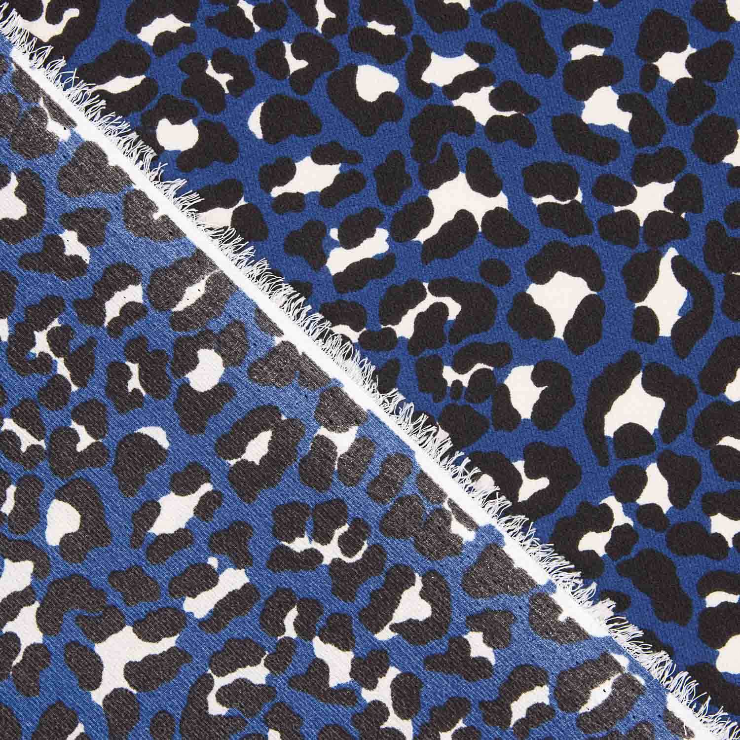 Blauer Crêpe mit Animalprint - Ribes y Casals
