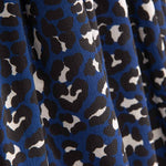 Blauer Crêpe mit Animalprint - Ribes y Casals