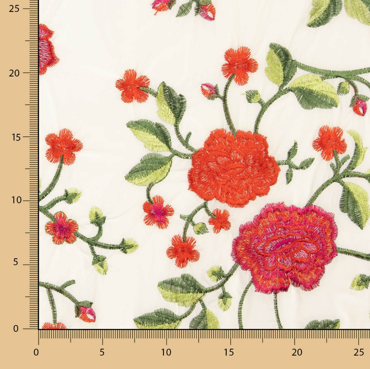 Bestickter Schal Rose Rot Tencel Weiß Natürlich - Ribes y Casals