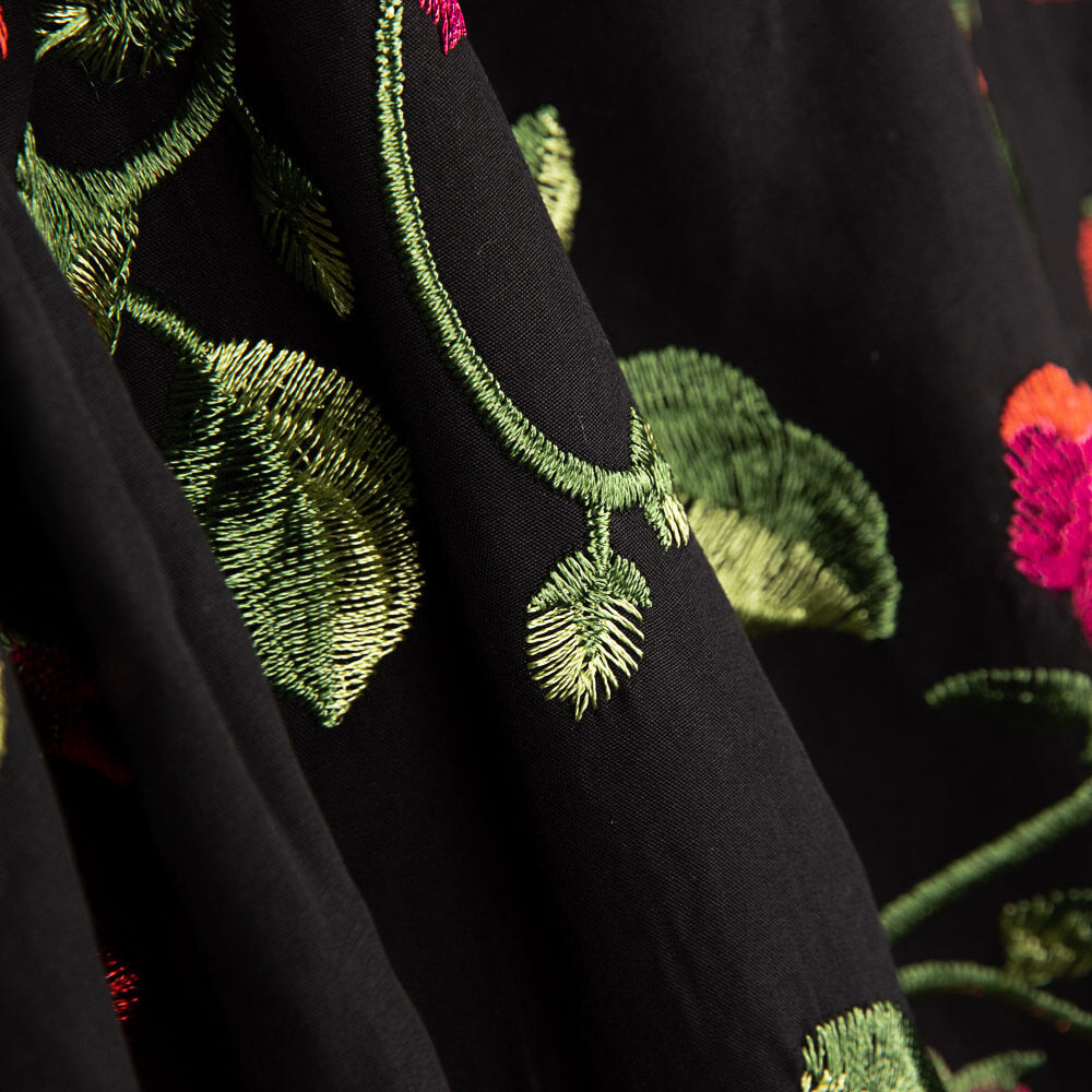 Bestickter Schal Rosa Rot Tencel Schwarz - Ribes y Casals