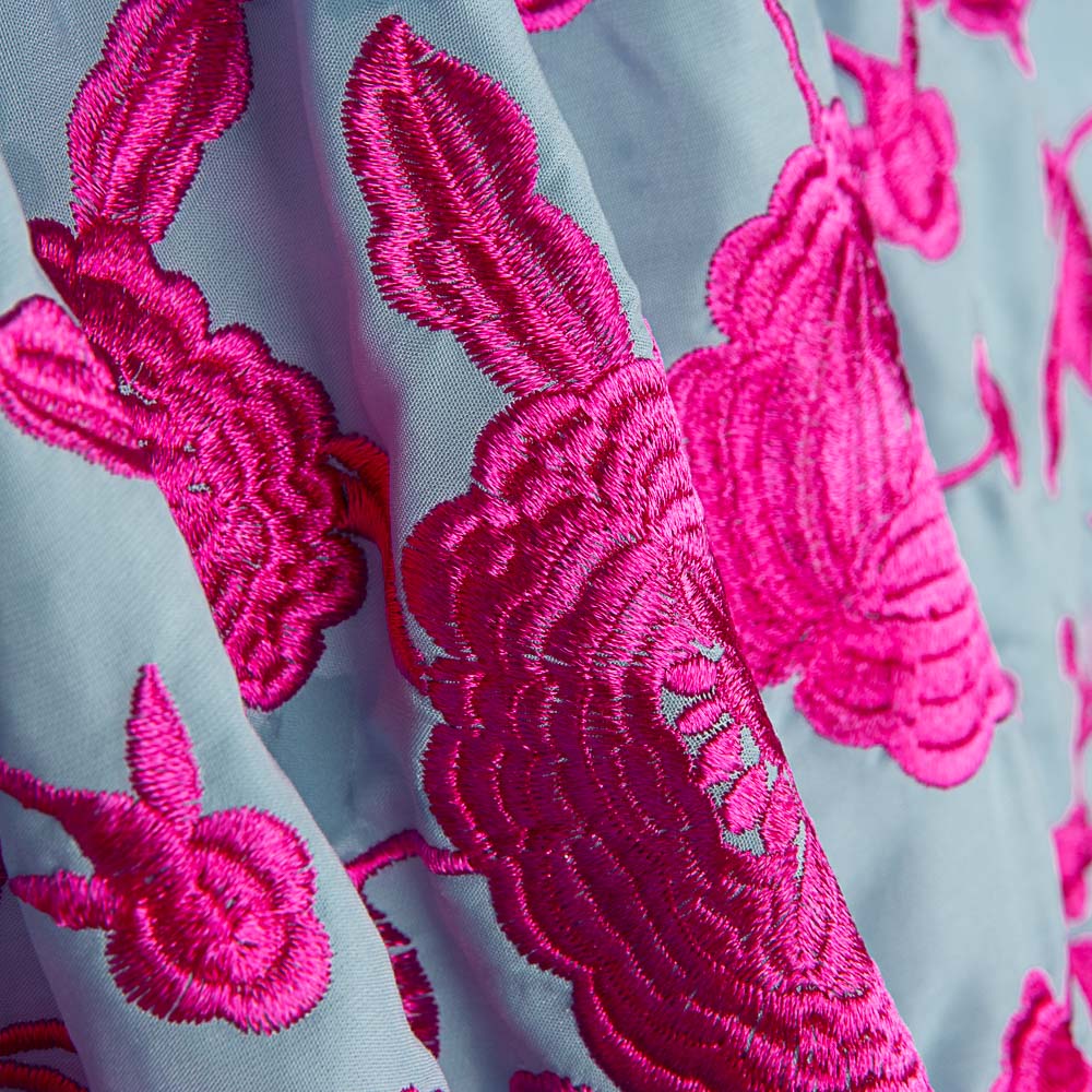 Bestickter Schal Fuchsia Tencel Hellblau - Ribes y Casals