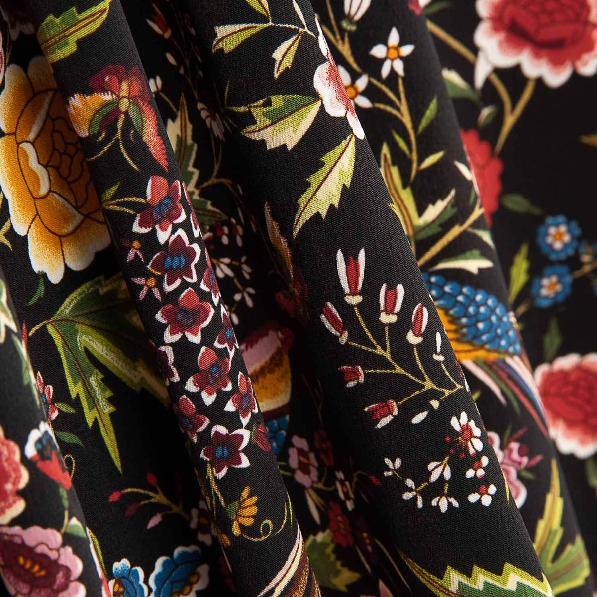 Polyester Crep Polyester Heavy Drape Print Schwarzer Kolibri-Schal - Ribes y Casals
