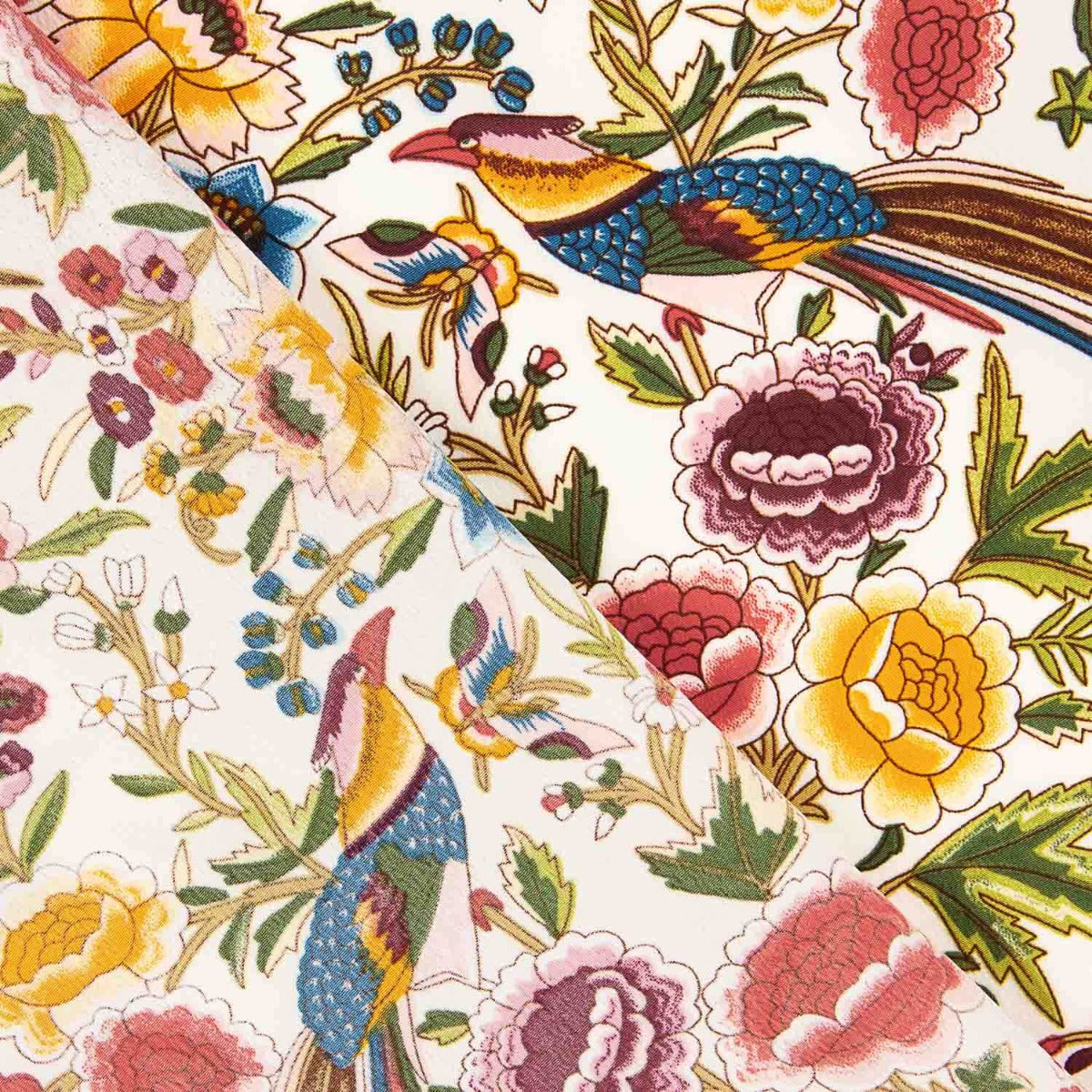 Polyester Crep Polyester Heavy Drawstring Printed Ecru Hummingbird Shawl - Ribes y Casals