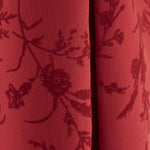 Stoffrest Koshibo Rot mit floralen Applikationen – verschiedene Maße x Breite 150 cm - Ribes y Casals