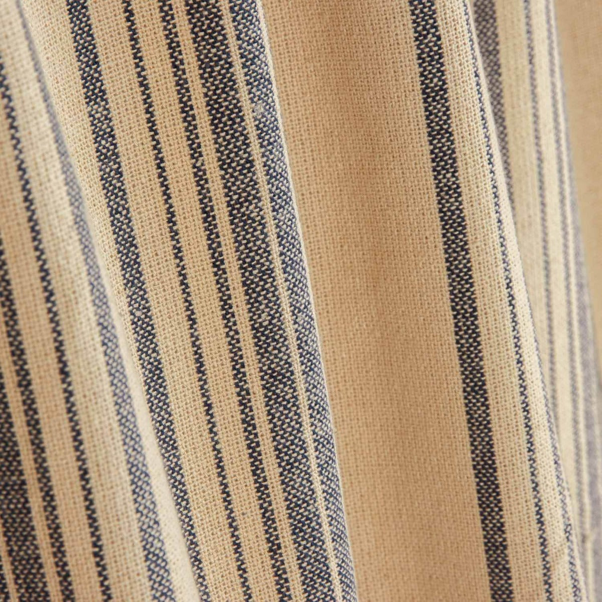 Stoffrest: Bedruckte Matte mit blauen Streifen – verschiedene Maße x Breite 160 cm - Ribes y Casals