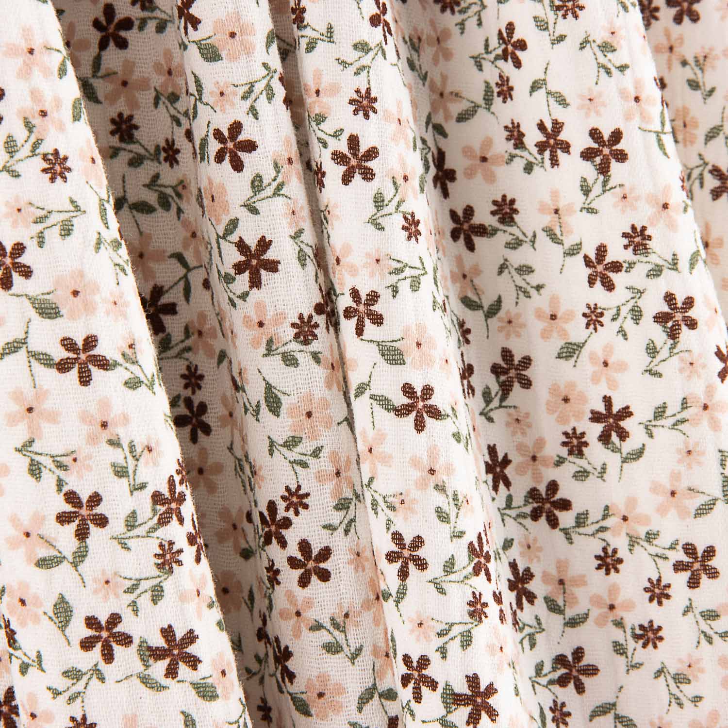 Baumwollmusselin, zarte Blumen, heller Hintergrund - Ribes y Casals
