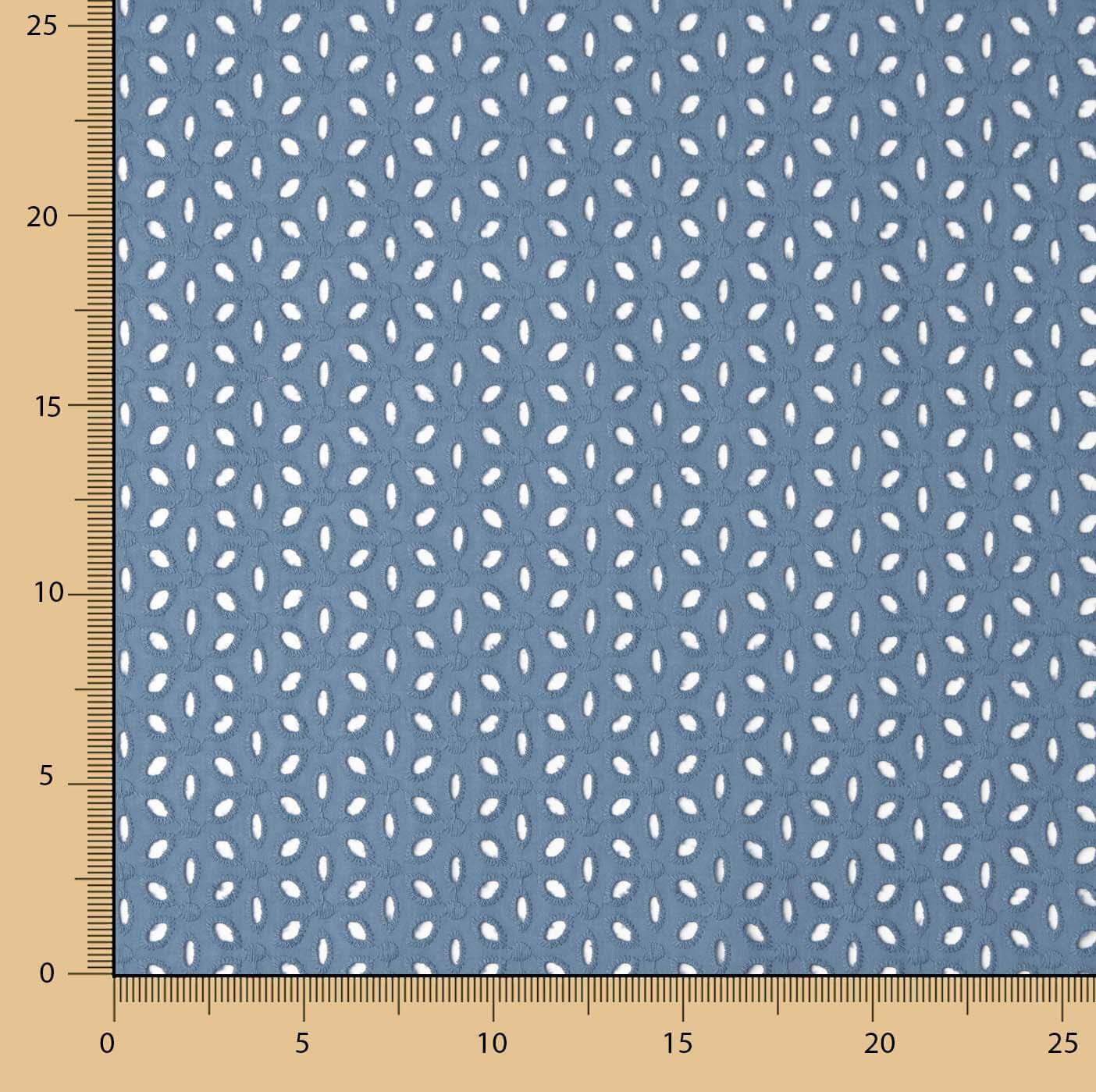 Stickerei Swiss Embroidery Petals Dark Denim Blue - Ribes y Casals