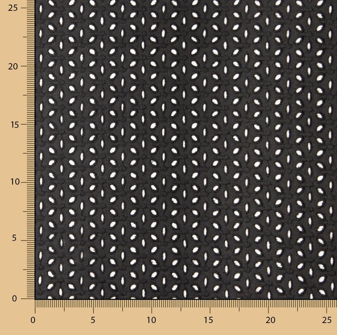 Swiss Embroidery Petals Schwarz - Ribes y Casals
