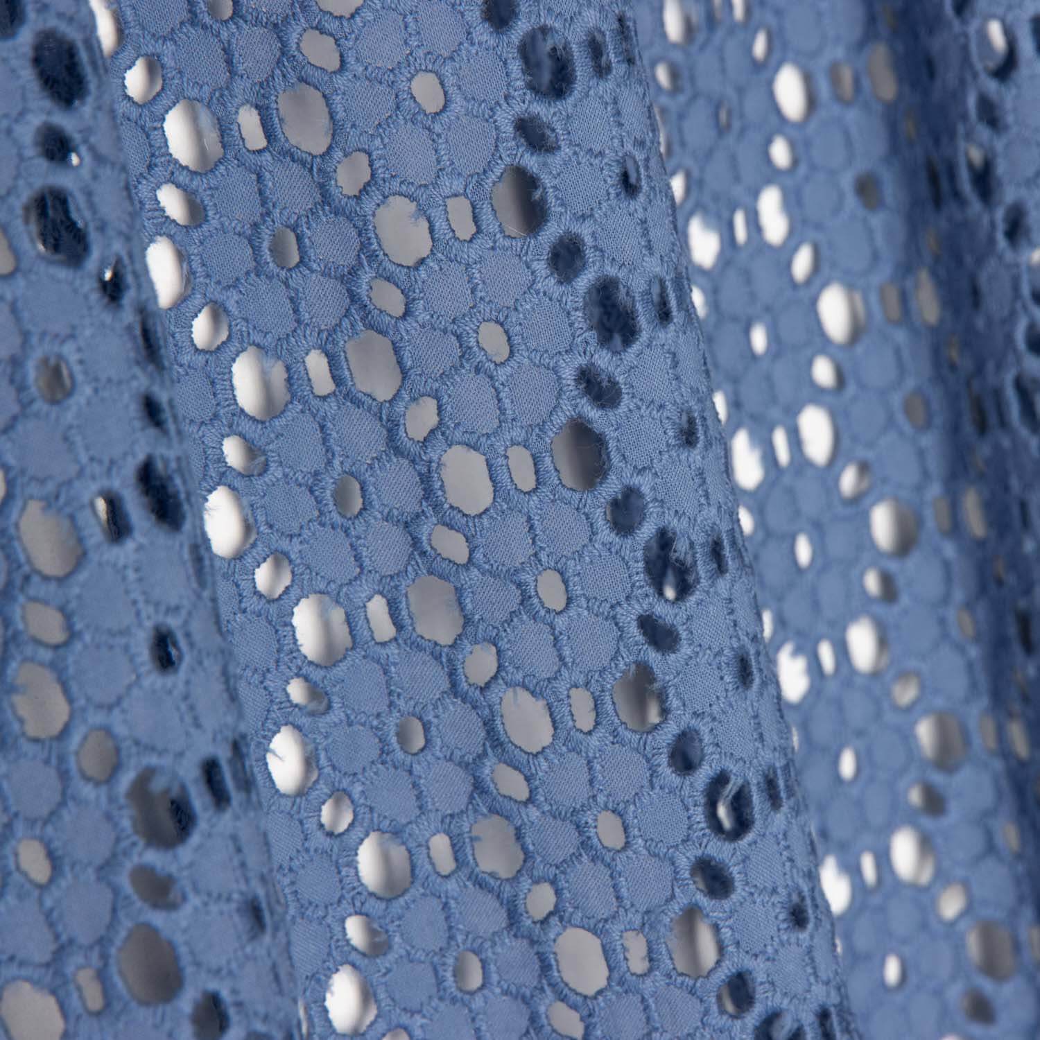 Gestickte Schweizer Stickerei Daisy Dark Denim Blue - Ribes y Casals