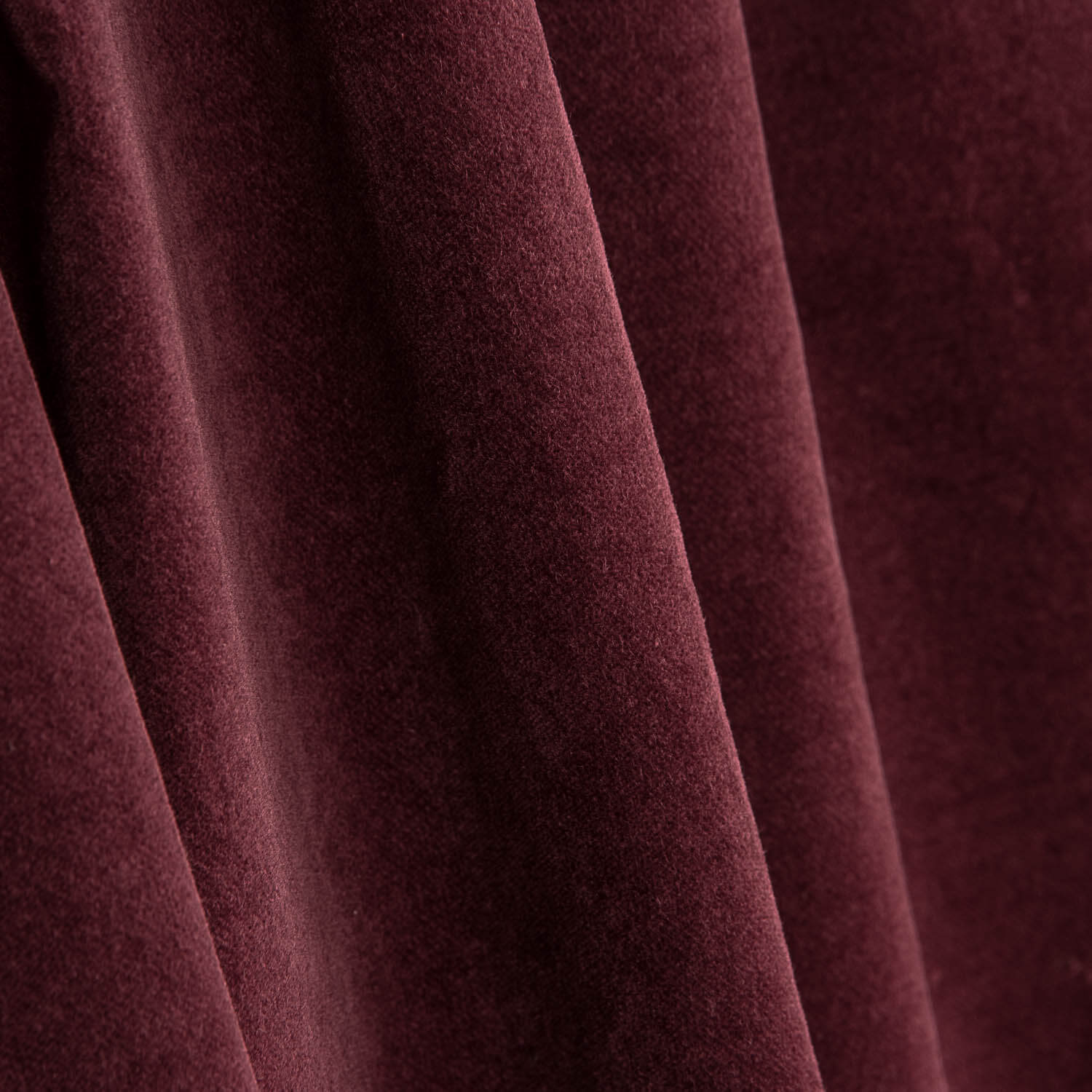 Granat Samt - Ribes y Casals