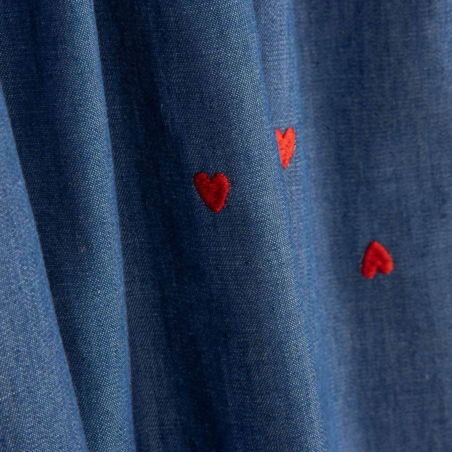 Denim Baumwolle mit roten Herzen bestickt - Ribes y Casals