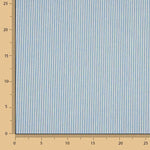 Jeansstoff-Reststück mit hellblauen und weißen Streifen – verschiedene Maße x Breite 148 cm - Ribes y Casals