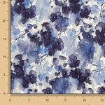 Elastischer Viskosestoff mit Aquarellmustern an den Blättern in Blau - Ribes y Casals
