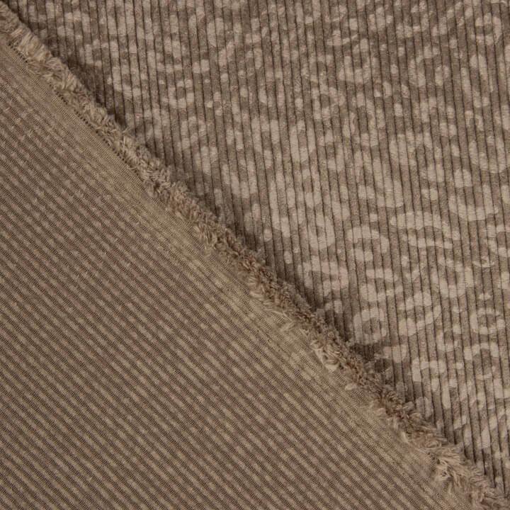 Cordstoff mit Leopardenmuster in Kakaobraun - Ribes y Casals
