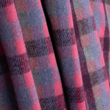 Loden aus Glenmore-Wolle mit fuchsia- und blauen Karos - Ribes y Casals