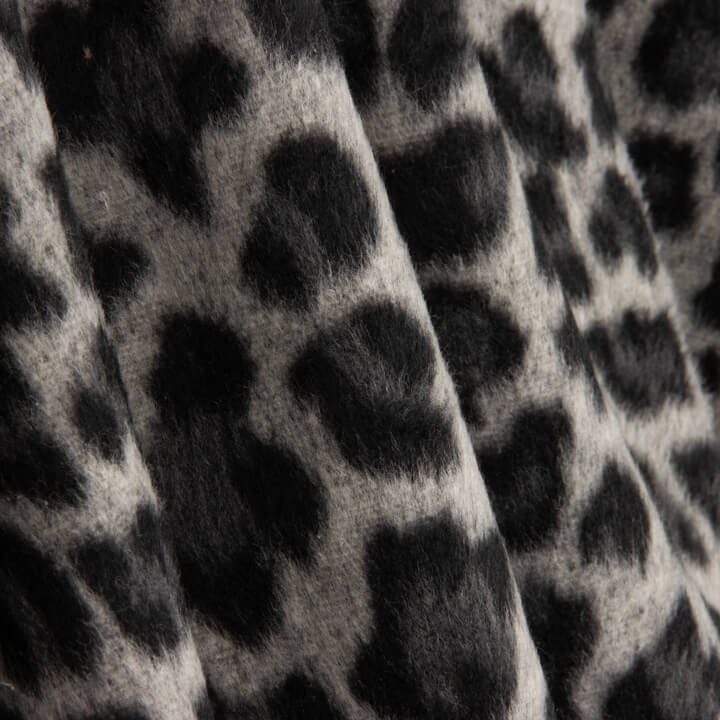 Loden aus Wolle, Serengeti, Leopardenmuster, grau - Ribes y Casals