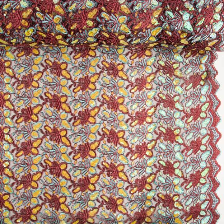 Bestickte Variante mit Paillettenstoff in Alhambra-Rot - Ribes y Casals