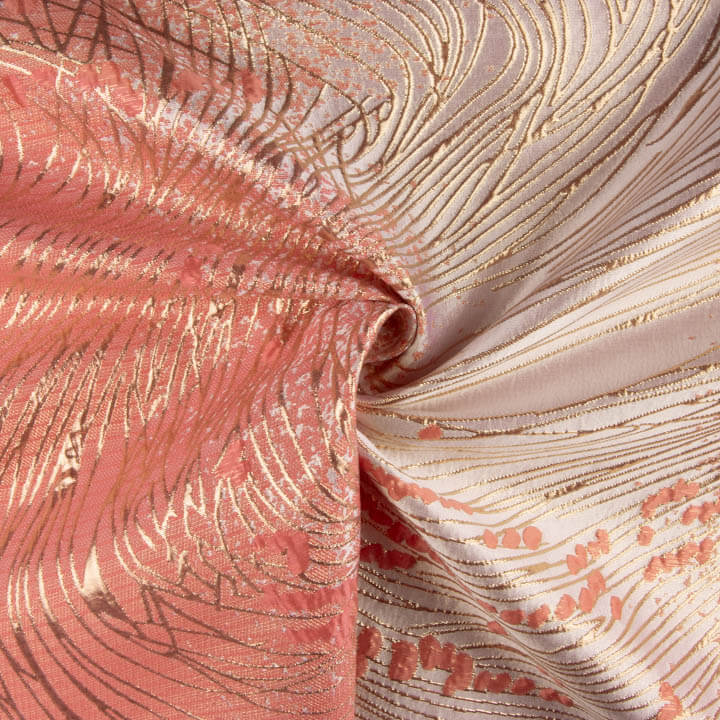 Jacquard-Muster „Vortice“ in Korallenrot und Rosa - Ribes y Casals