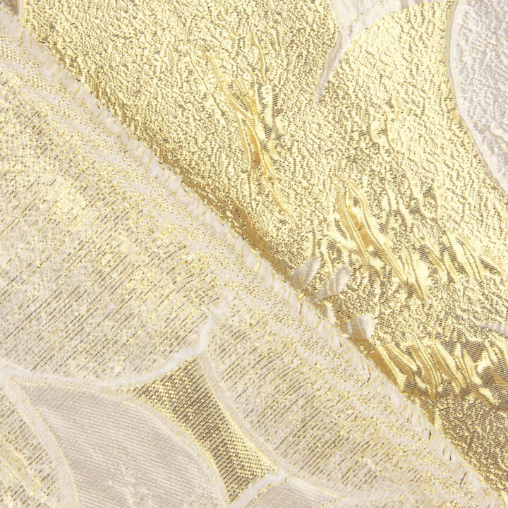 Jacquard-Muster „Blütenblätter“ in Elfenbein und Gold - Ribes y Casals
