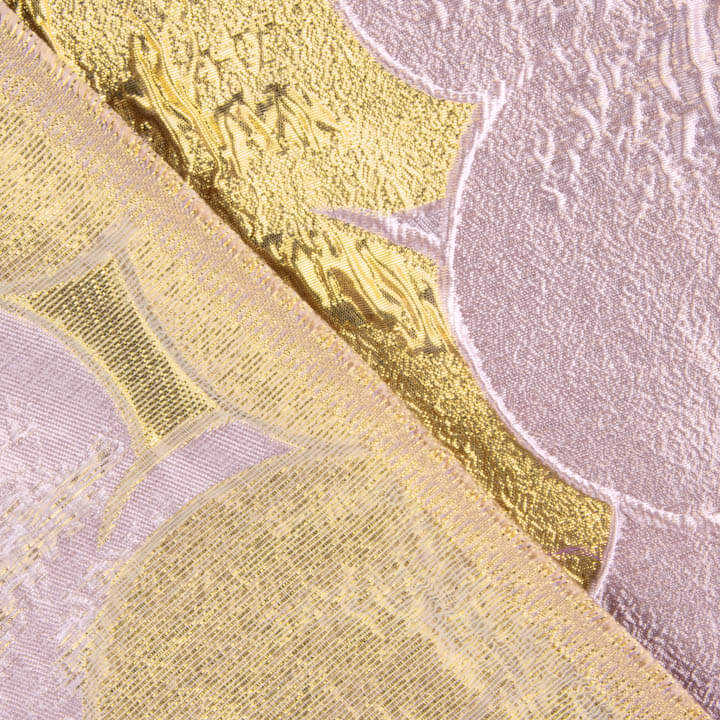 Jacquard-Muster mit malvenfarbenen und goldenen Blütenblättern - Ribes y Casals