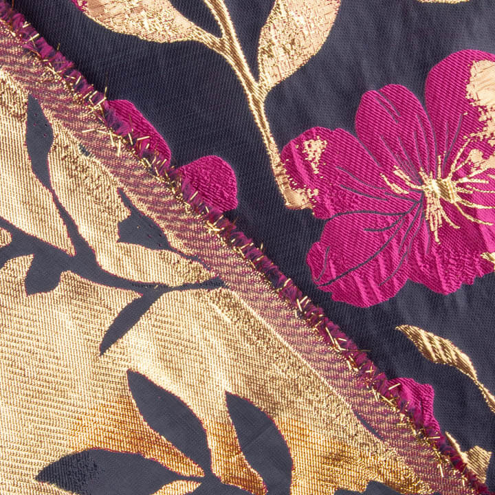 Fantasie-Brokat in Blau, Fuchsia und Gold - Ribes y Casals