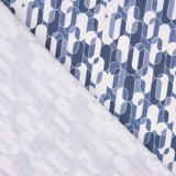 Perkal bedruckt mit geometrischem Retro-Muster in Blau - Ribes y Casals