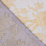 Ausbrenner mit Blumenmuster in Beige auf grauem Chiffon - Ribes y Casals