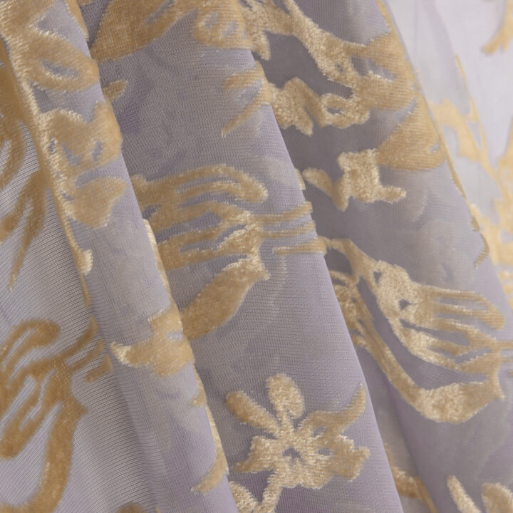 Ausbrenner mit Blumenmuster in Beige auf grauem Chiffon - Ribes y Casals