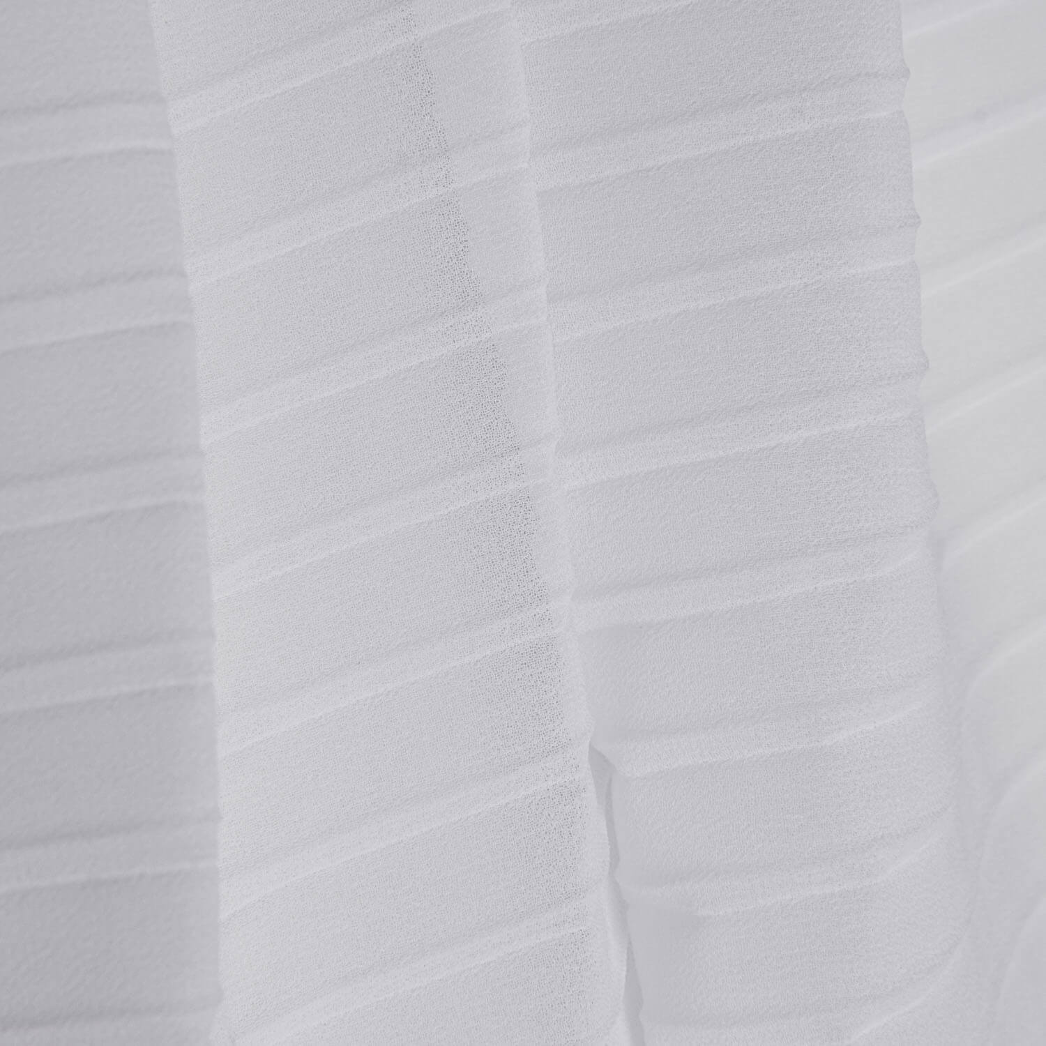White, plissed Gaze „Soleil“ - Ribes y Casals