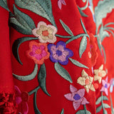 Kleiner Schal mit roter Flamenco-Stickerei - Ribes y Casals