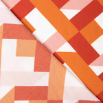 Viskose mit geometrischem Muster in Orange und Koralle - Ribes y Casals