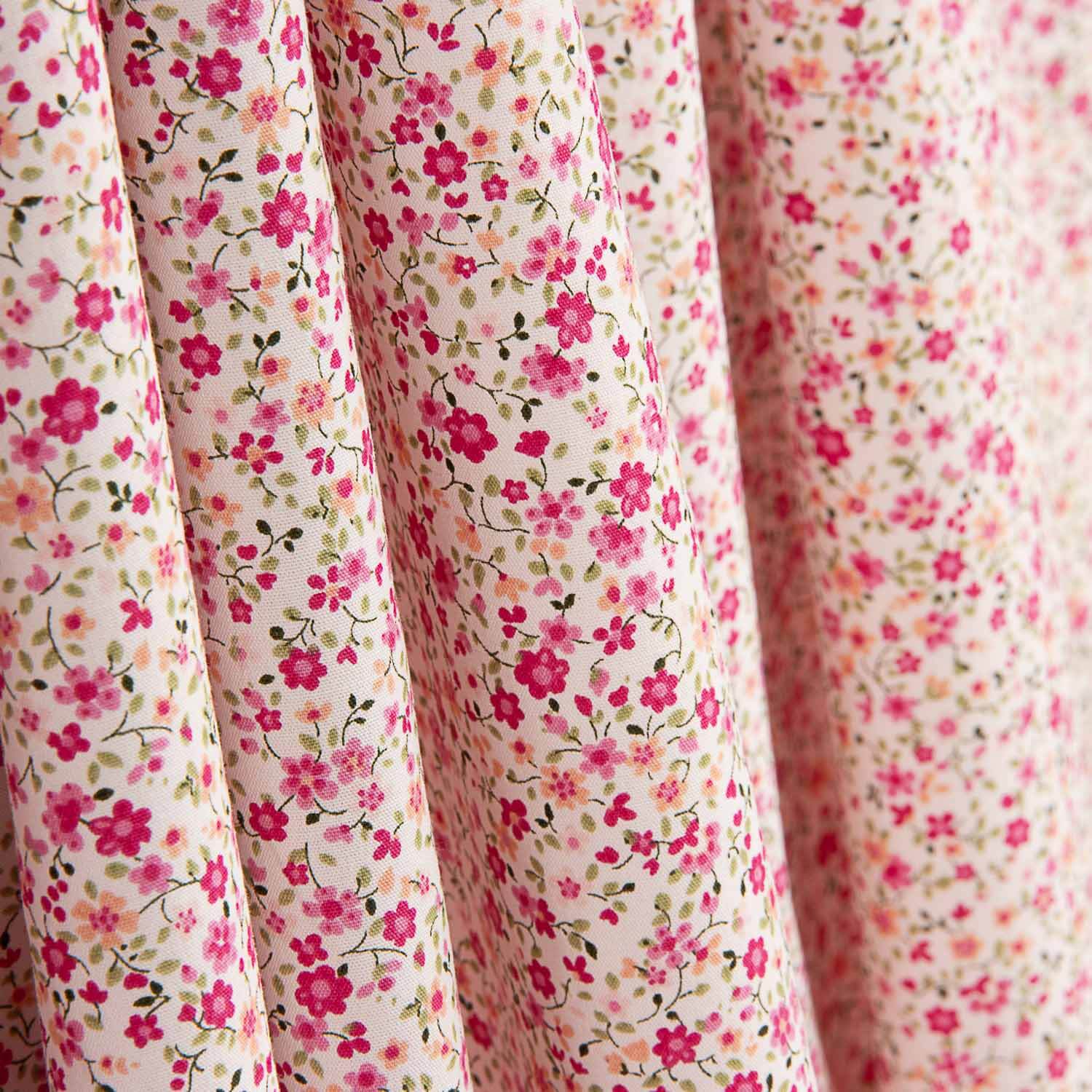 Popeline aus Bio-Baumwolle Bio-Baumwolle Fuchsia Thousand Flowers Print - Ribes y Casals