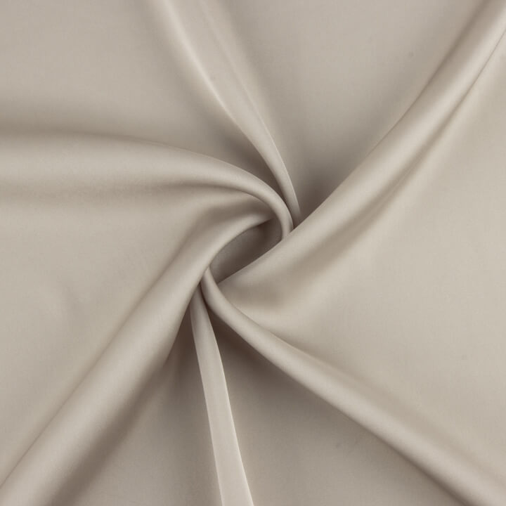 Feiner Polyester-Satin in der Farbe „Piedra“ - Ribes y Casals