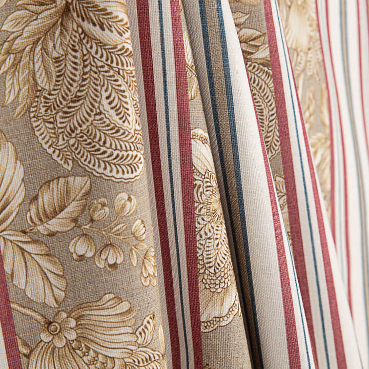 Canvas im Leinenstoff-Look „Jardín Versalles“ mit Streifen in Beige und Dunkelrot - Ribes y Casals