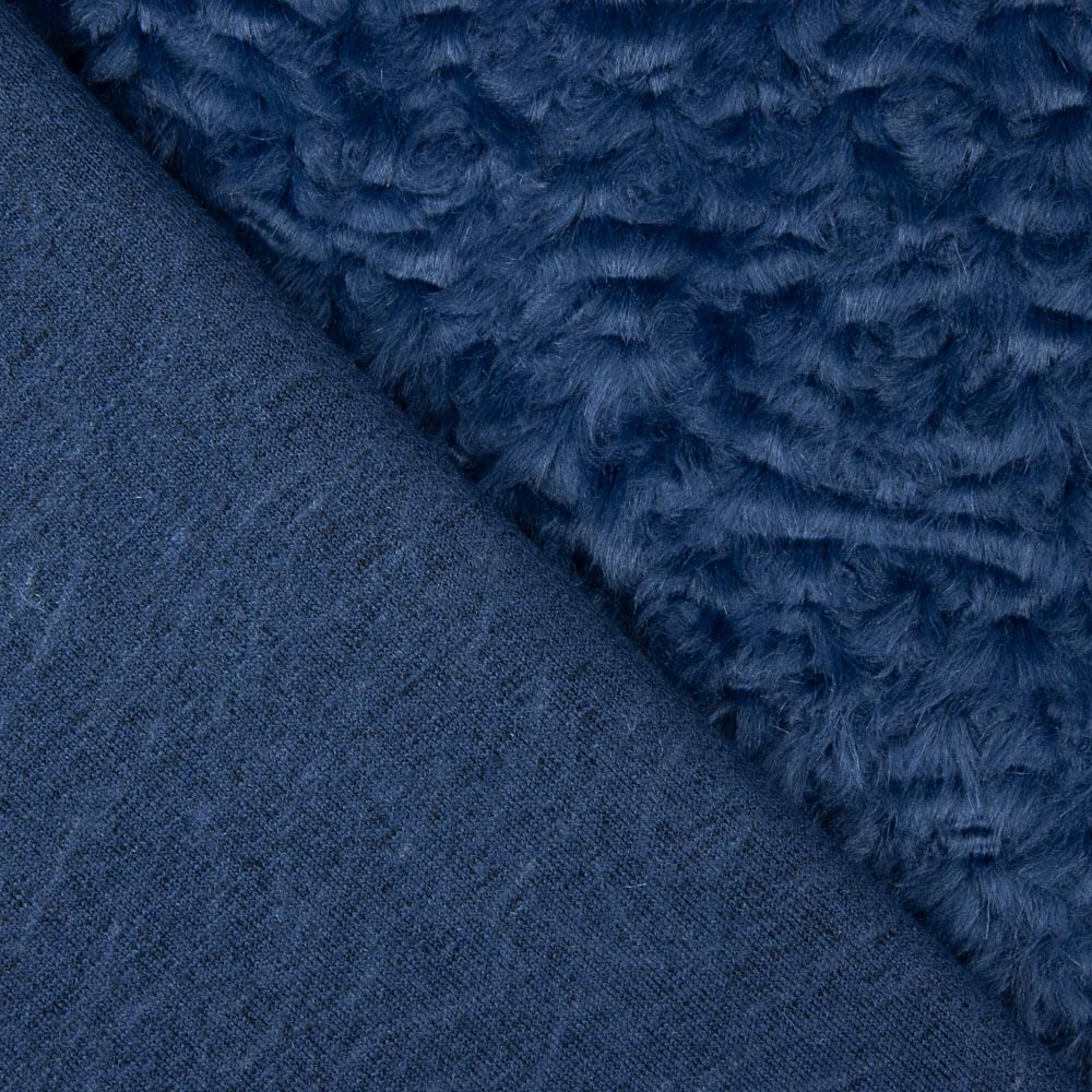 Blauer Pelzmantel - Ribes y Casals