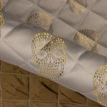 Gesteppte Jacquard-Steppdecke Totenköpfe Gold - Ribes y Casals