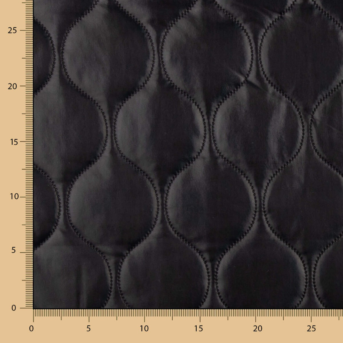Gepolstertes geometrisches Lackleder Schwarz - Ribes y Casals