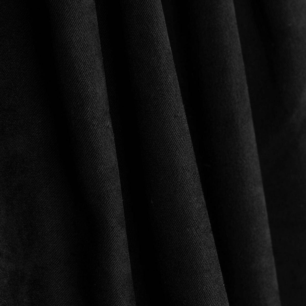 Antelina Satin Schwarz - Ribes y Casals