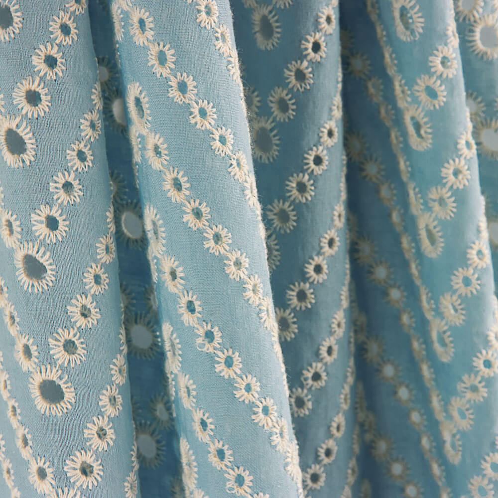 Schweizer Blau Chevron-Stickerei - Ribes y Casals